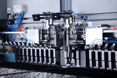 紹興與嵊州政企聯動，共探智造未來——百人調研團盛贊金帝“未來工廠”標桿實踐